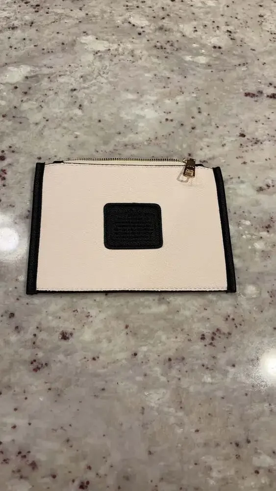 Coach F58035 Khaki/Black Corner‎ Zip  in Signature Canvas